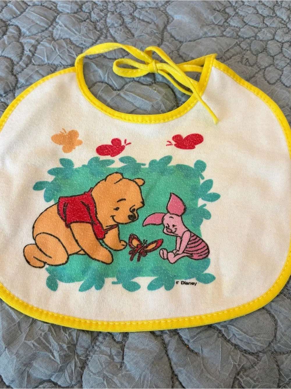 Vintage MULTIPLE Winnie the Pooh Bibs (6)